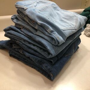 5 Pair of Old Navy Jeans women’s size 6
